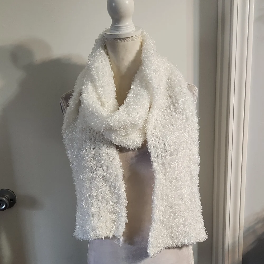 White House Black Market Textured White Scarf